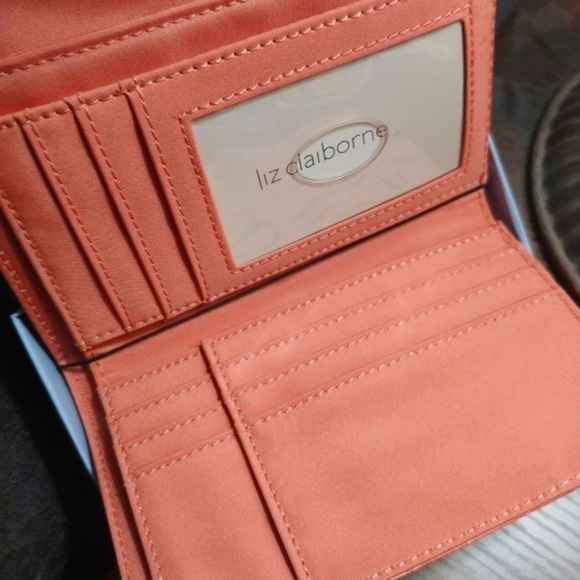 NEW! card holder - Picture 3 of 6